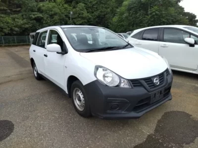 Nissan AD