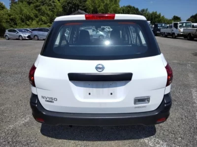 Nissan AD