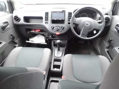 Nissan AD