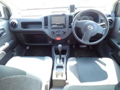 Nissan AD
