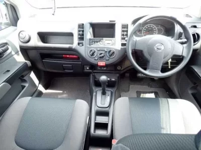 Nissan AD