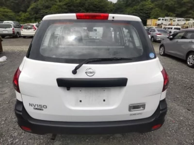 Nissan AD