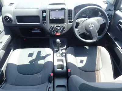 Nissan AD