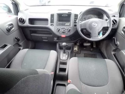 Nissan AD