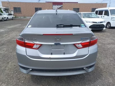 Honda GRACE