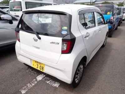 Daihatsu MIRA E S