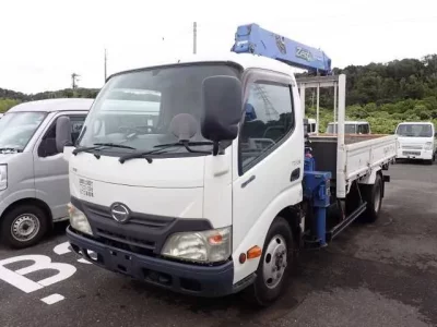 Hino DUTRO