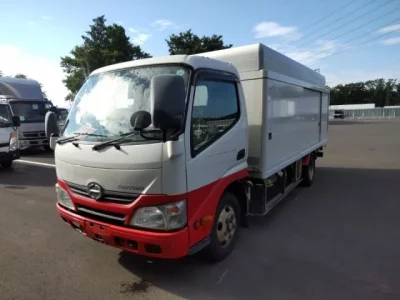 Hino DUTRO