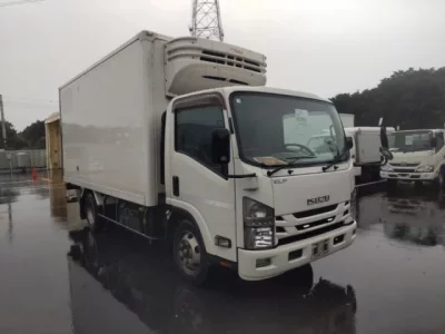 Isuzu ELF