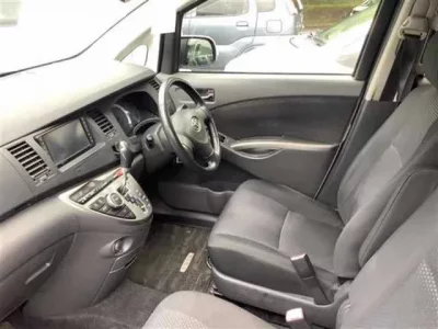 Toyota ISIS