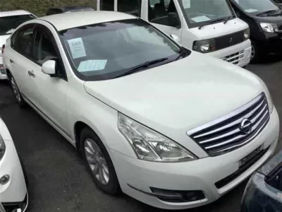Nissan TEANA