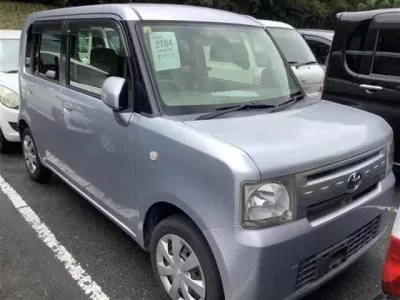 Toyota PIXIS SPACE