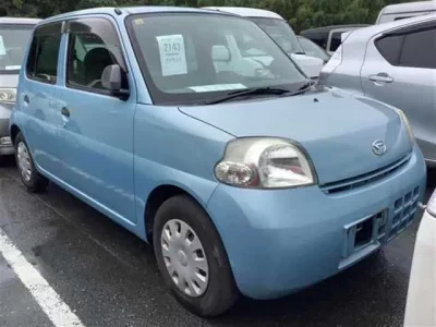 Daihatsu Esse