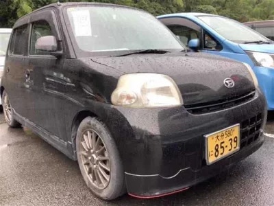 Daihatsu Esse