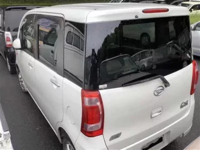 Daihatsu TANTO EXE