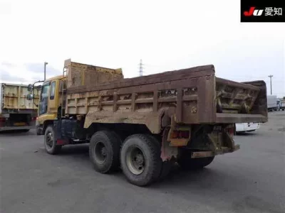Isuzu GIGA