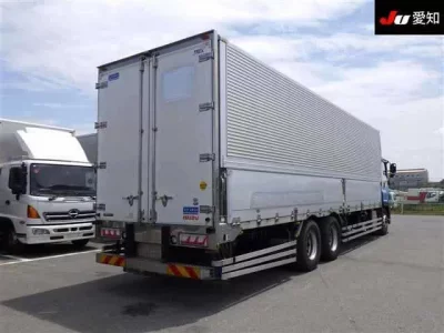 Isuzu GIGA