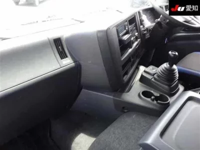 Isuzu GIGA