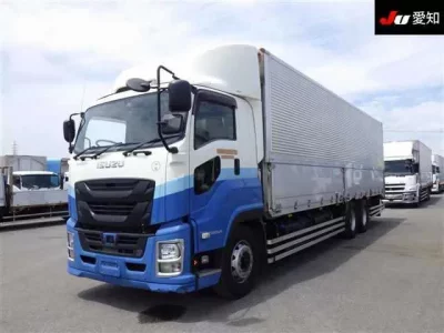 Isuzu GIGA