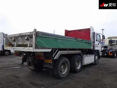 Isuzu GIGA