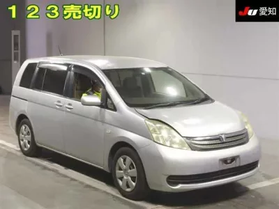 Toyota ISIS