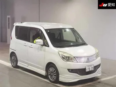 Mitsubishi DELICA D2