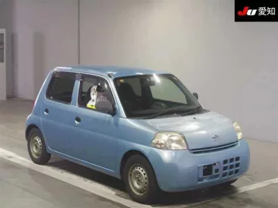 Daihatsu Esse