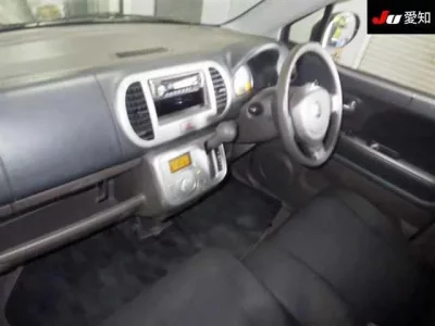 Suzuki MRWAGON