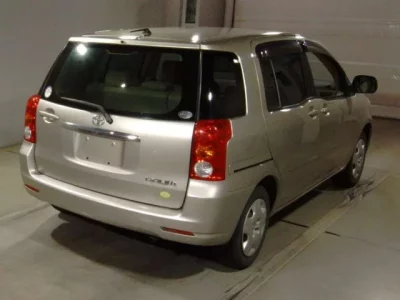 Toyota RAUM