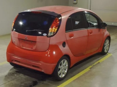 Mitsubishi I