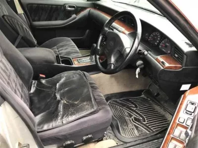Nissan LAUREL