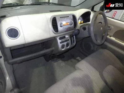 Suzuki MRWAGON