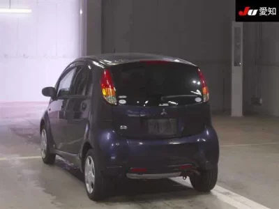 Mitsubishi I