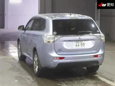 Mitsubishi OUTLANDER PHEV