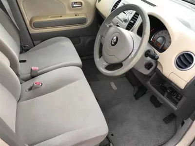Suzuki MRWAGON