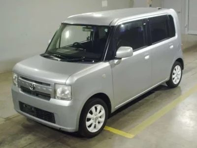 Toyota PIXIS SPACE
