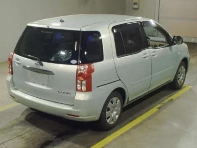 Toyota RAUM