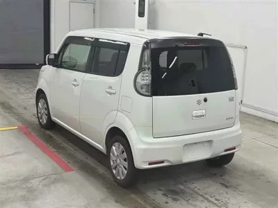 Suzuki MRWAGON