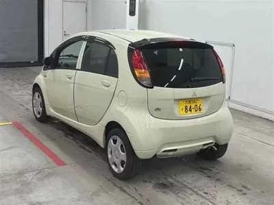 Mitsubishi I