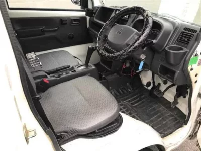 Mitsubishi MINICAB TRUCK