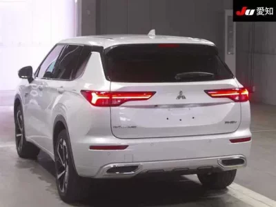Mitsubishi OUTLANDER PHEV