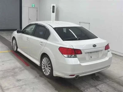 Subaru LEGACY B4