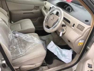 Toyota RAUM