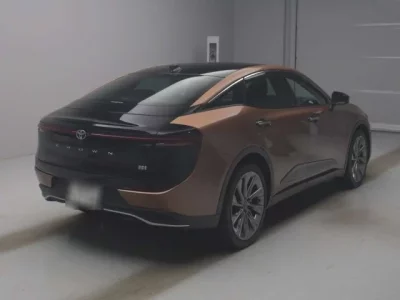 Toyota CROWN CROSSOVER