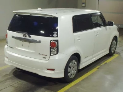 Toyota COROLLA RUMION