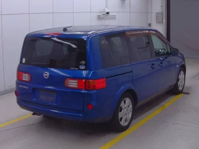Nissan LAFESTA