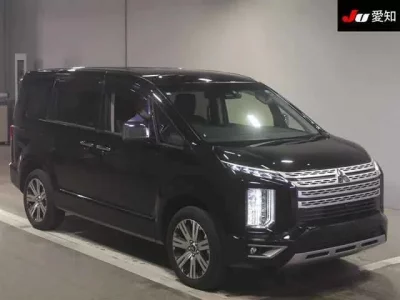 Mitsubishi DELICA D5