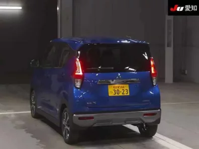 Mitsubishi EK X