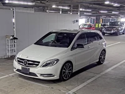 Mercedes-Benz B CLASS