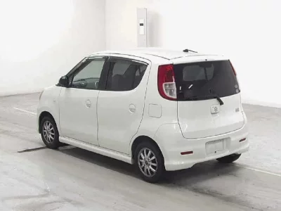 Suzuki MRWAGON